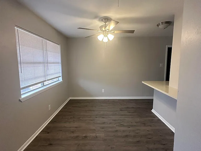 4102 Aspen St — Photo 8