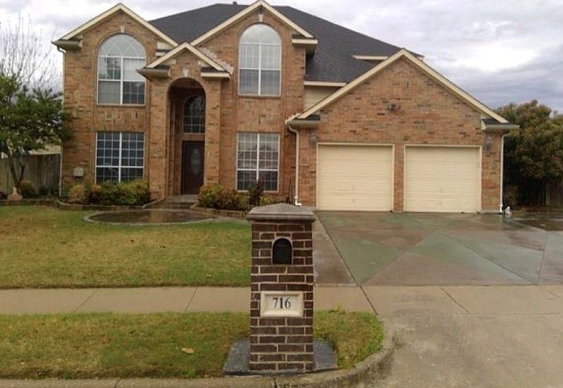 1st image of 716 Carmel Dr