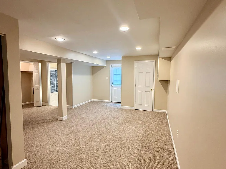 14605 Nadine Dr — Photo 22
