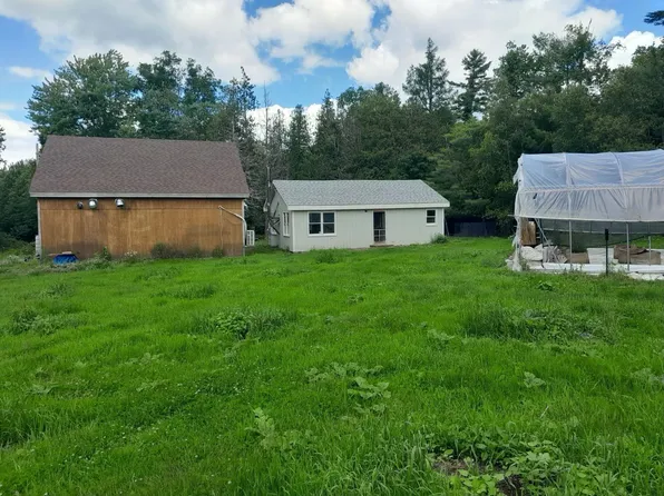 304 Mclain Road, Liberty, ME 04949