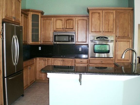 2nd image of 13525 Sunset Lakes Cir