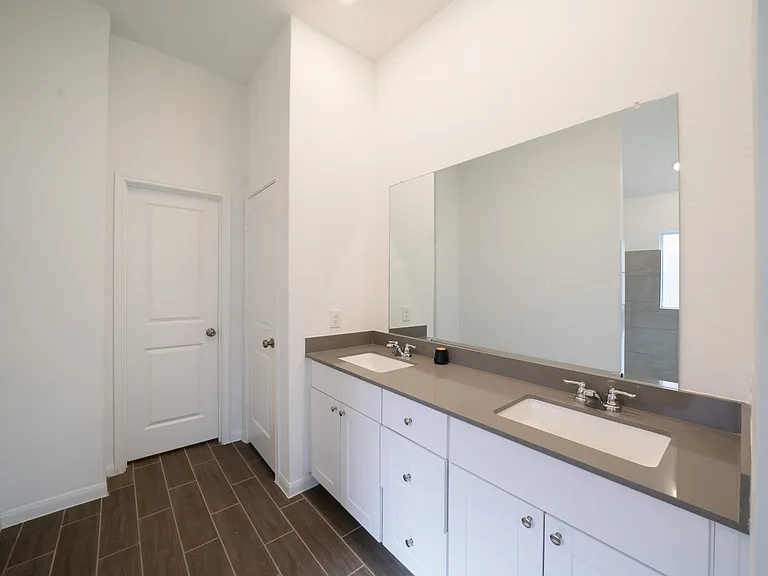14107 Roller Mls — Photo 17