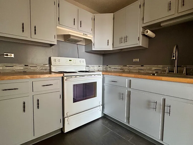 5100 N Marine Dr #8E — Photo 11