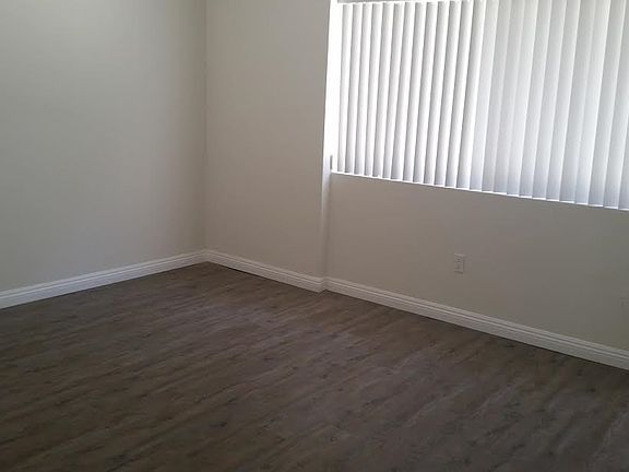 farrell__12_living_room_3