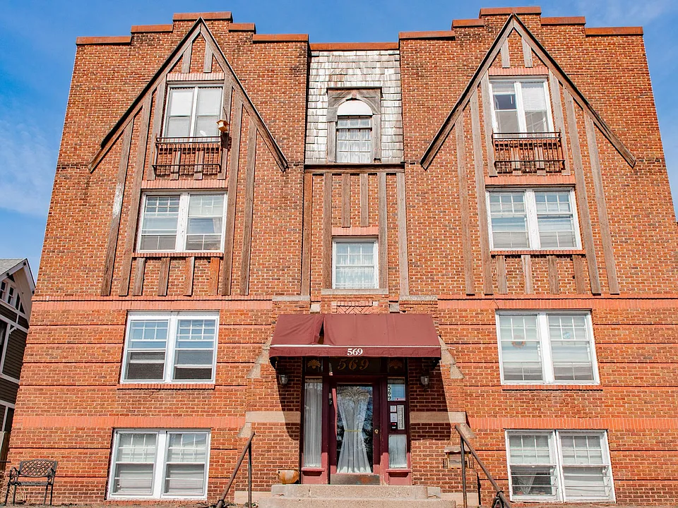 569 Portland Apartments
