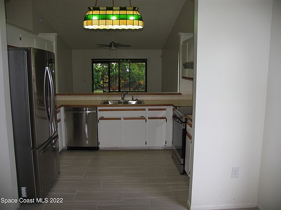 5th image of 1456 N Brook Dr