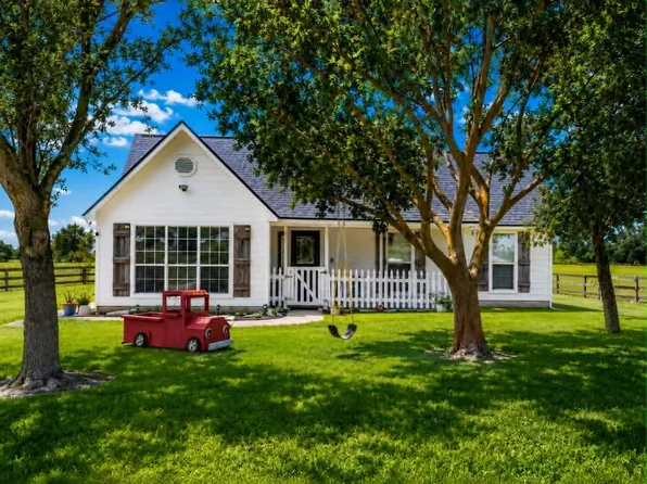 2158 Settlers Court Dr, Sealy, TX 77474