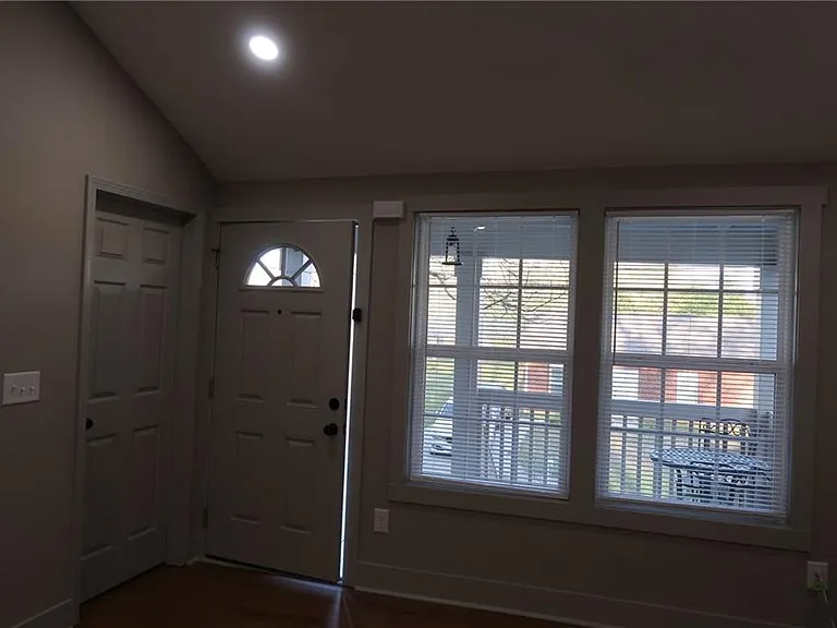 7 N Annie St — Photo 10