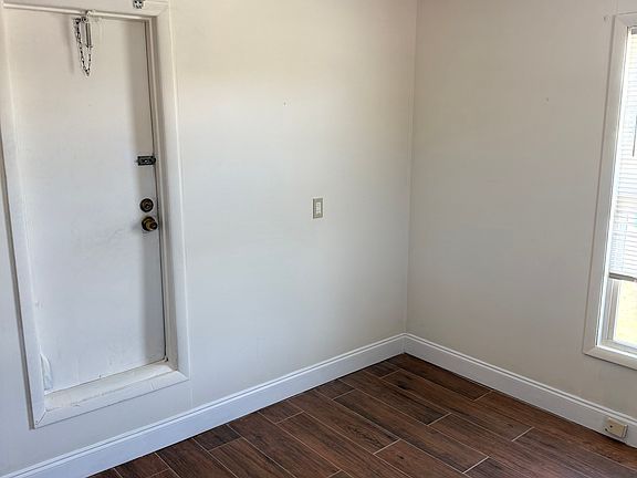 4th image of 792 Aurora Rd APT 4