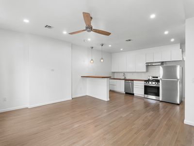 364 Grove St APT 4, Jersey City, NJ, 07302
