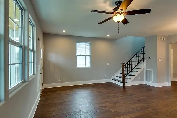 3 bed, 2.5 bath, 1803 sqft, $2,749 — Photo 2