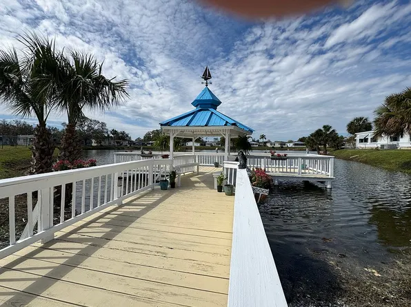 142 Landing Dr, Leesburg, FL 34748