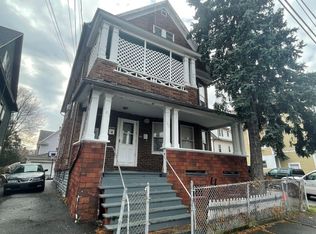 103 Waldorf Ave, Bridgeport, CT 06605