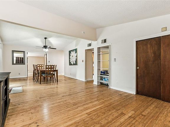 4th image of 1809 Stumpf Blvd