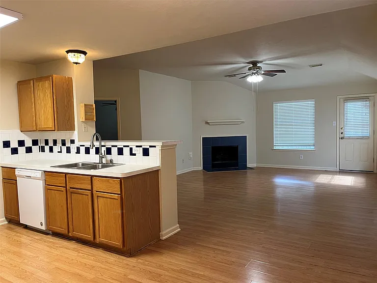 17314 Glenmorris Dr — Photo 12