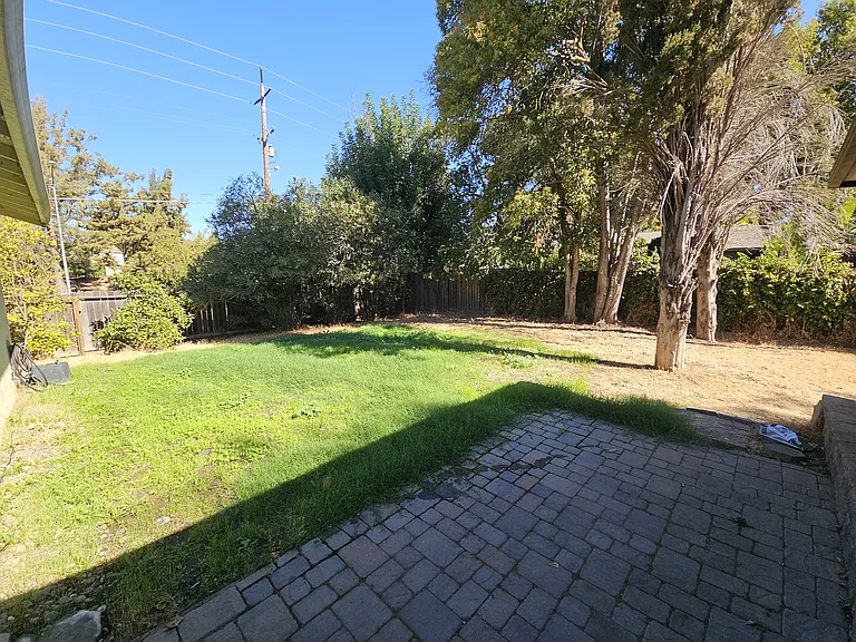 1818 Magnolia Pl — Photo 19