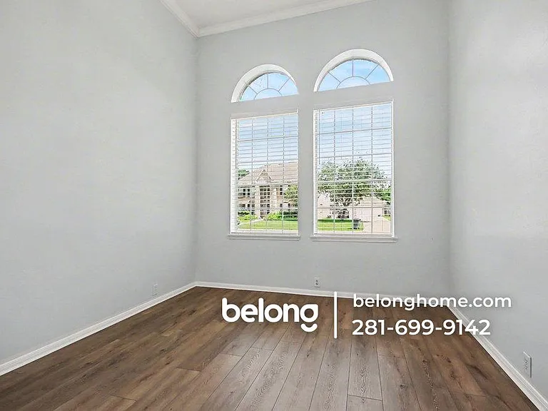 2855 Everett Dr — Photo 19