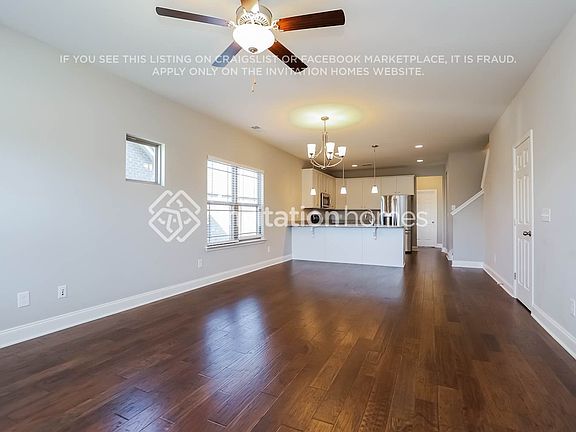 3rd image of 1184 Westgate Dr