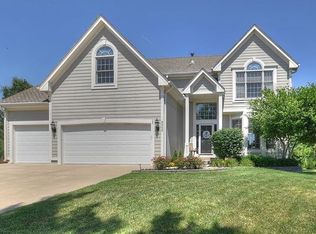 8002 W 145th Ter, Overland Park, KS 66223