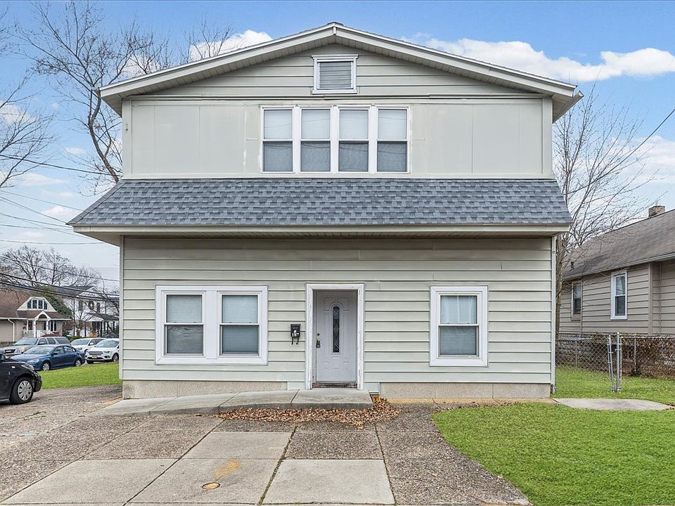 1st image of 127 E Pine St #B