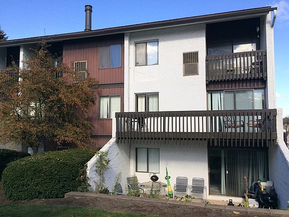 5th image of 800 Stratford Dr APT 23