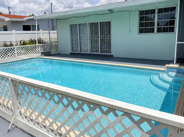 1820 NW 172nd Ter, Miami Gardens, FL 33056