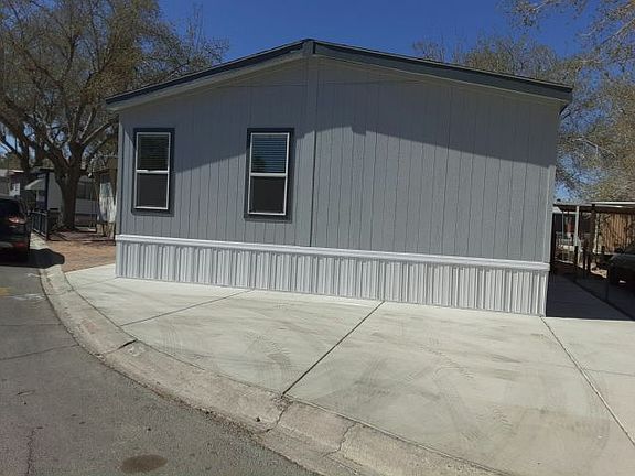 2nd image of 3642 Boulder Hwy Trailer 119