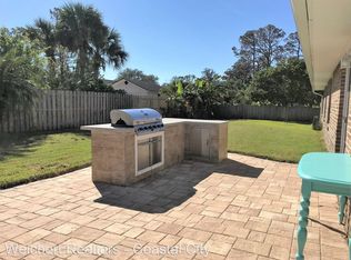 617 Oak St, Neptune Beach, FL 32266