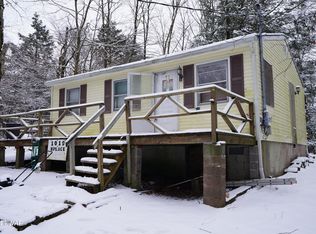 1019 H Pl, Gouldsboro, PA 18424