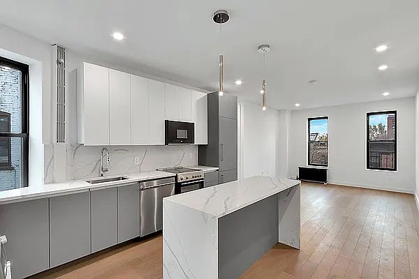 1st image of 19 Wyckoff St #12B