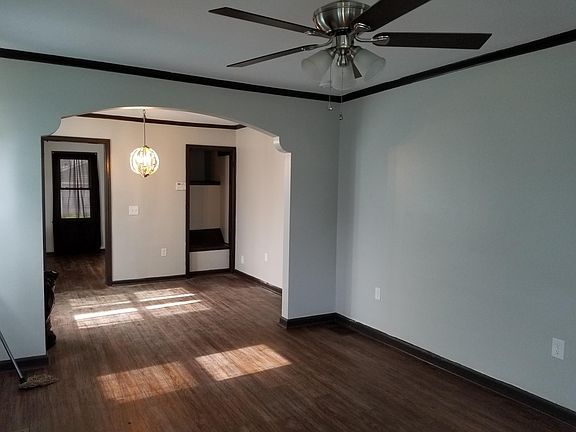 4th image of 1425 22nd Ave