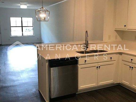 3rd image of 1911 6th Ave