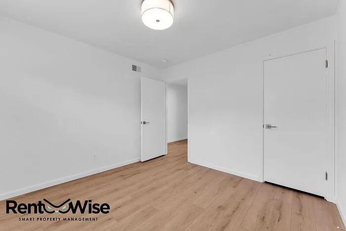 110 Cuesta Dr — Photo 32