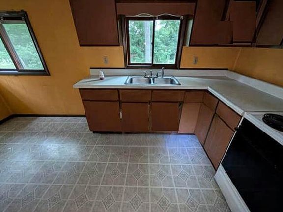 4th image of 3025 Water STREET