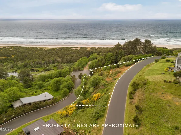 8285 Sahhali Point, Neskowin, OR 97149
