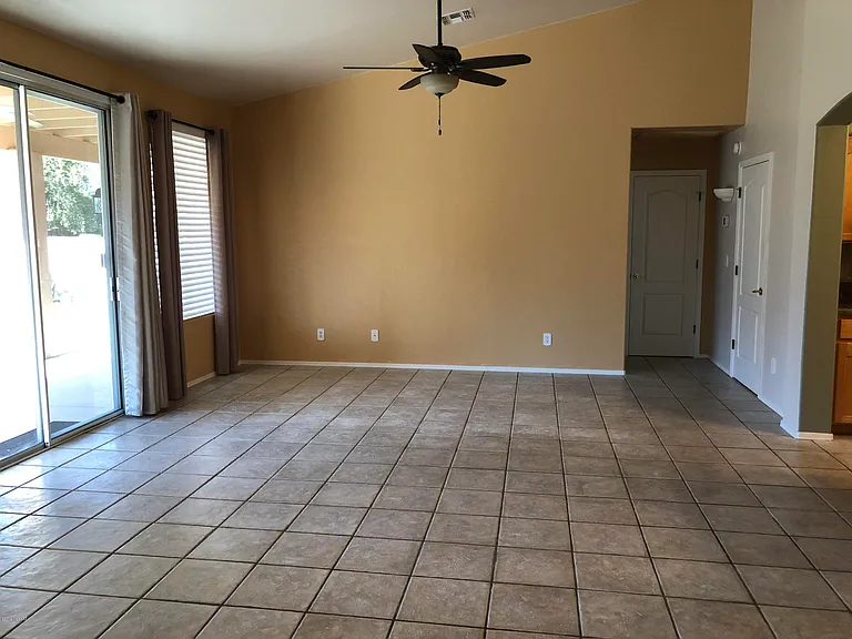 346 E Streams Edge Pl — Photo 3