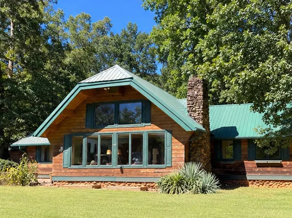 6545 Roundhill Ct, Cumming, GA 30040