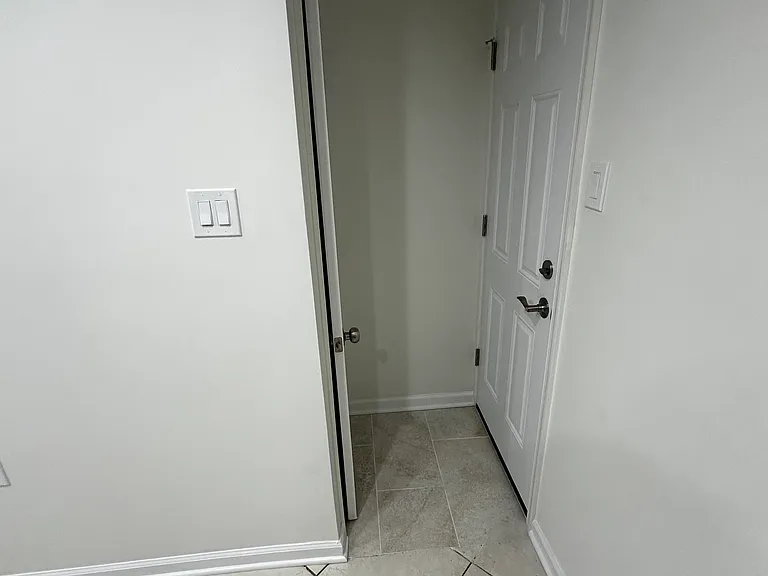 2711 Oakford St — Photo 9