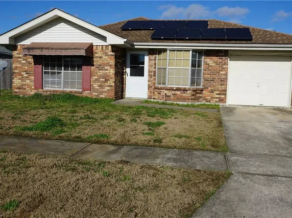209 Louise Ct, Gretna, LA 70056