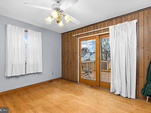 4th image of 133 Cedar Hill Rd