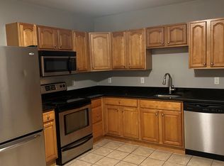 287 Cottage St #1, Franklin, MA 02038