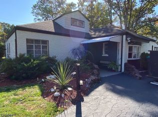 1 Edgewood Ter, Bridgewater, NJ 08807
