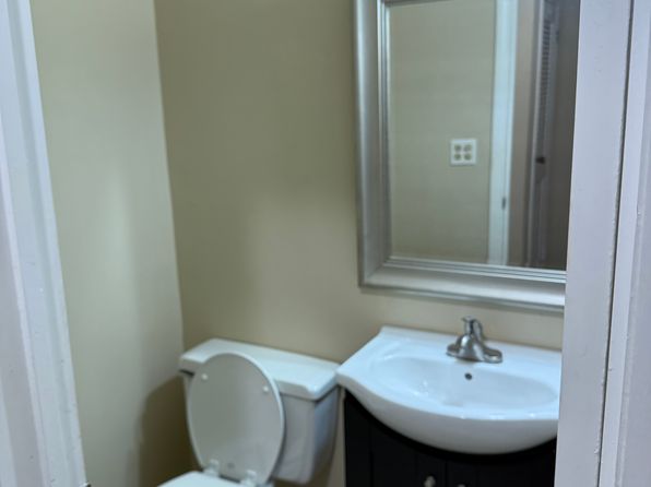 133 Fernbanks Ct, Athens, GA 30605