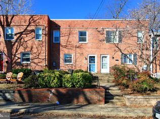 2942 Landover St, Alexandria, VA 22305