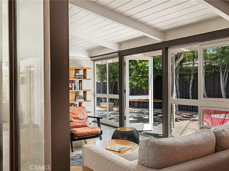 3257 Karen Ave — Photo 14