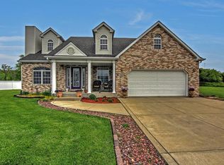 750 Cinnamon Teal Ct, Hobart, IN 46342