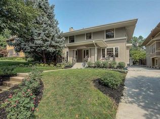 36 W 58th St, Kansas City, MO 64113