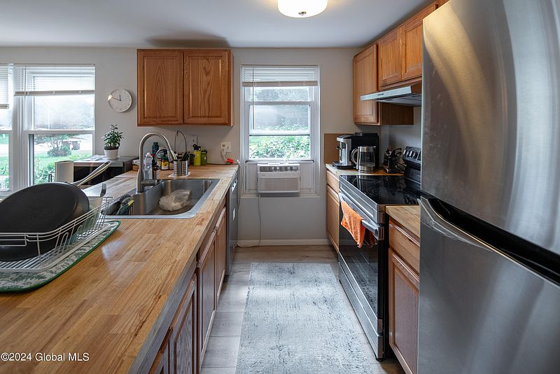 5th image of 66 Thimbleberry Road