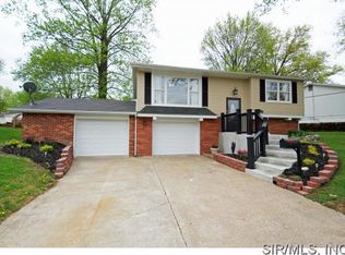 4812 Snow White Ter, Alton, IL 62002