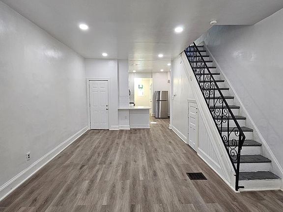 2nd image of 3327 N Sydenham St